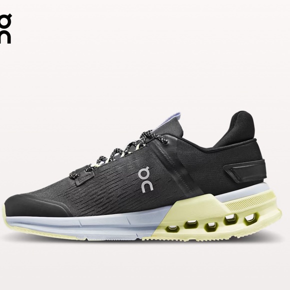 On Cloudnova Flux Running Sneakers - Picture 2 of 10